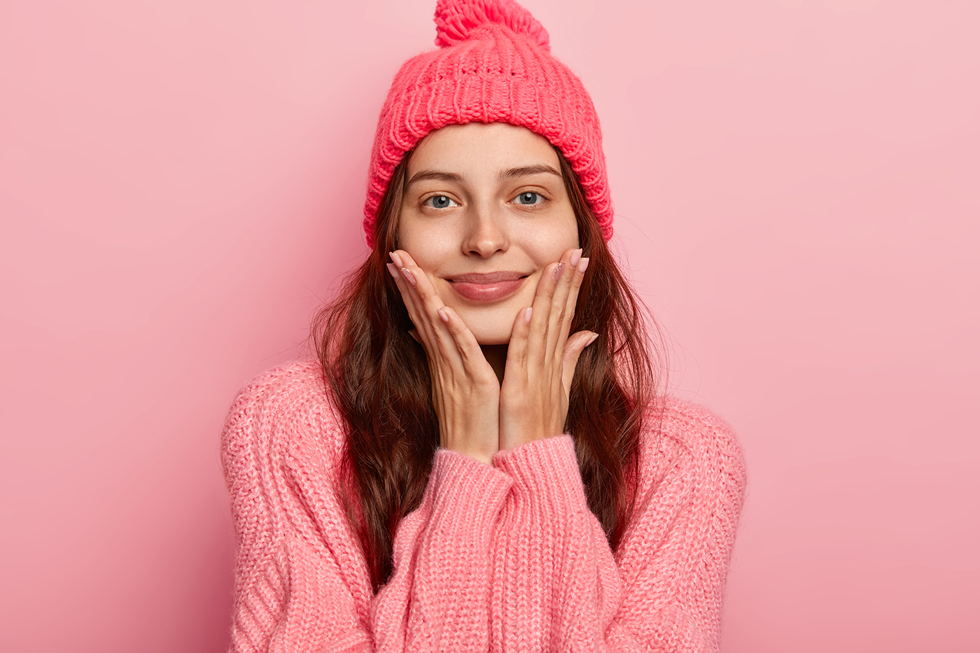 Easy home remedies to say goodbye to dry winter skin.